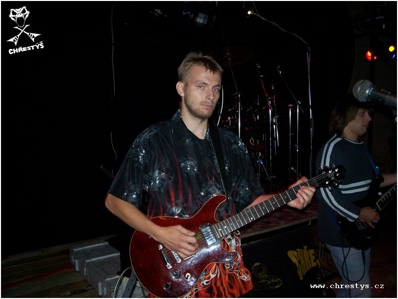 Pusta kamenice 070